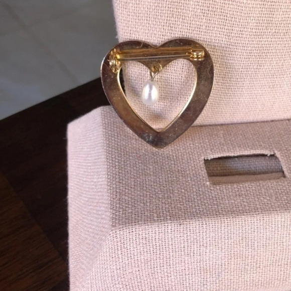 Vintage Heart Shape Brooch - Picture 2 of 3